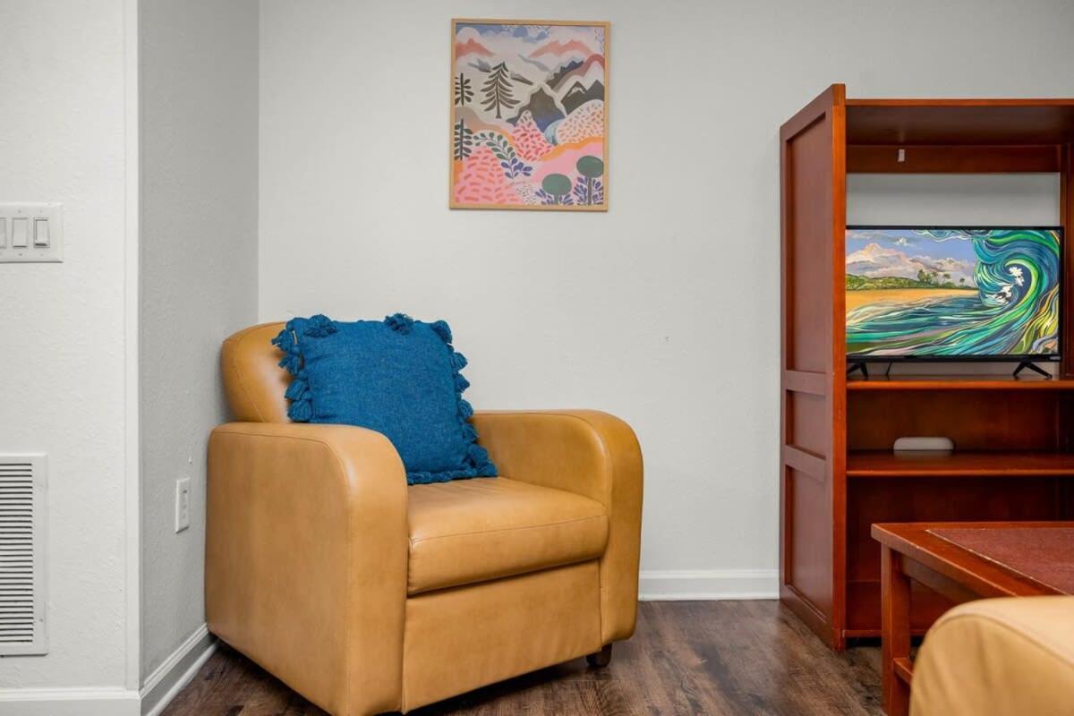 Budget Friendly Sleeps 8 Discounts Available Apartment Tampa Luaran gambar