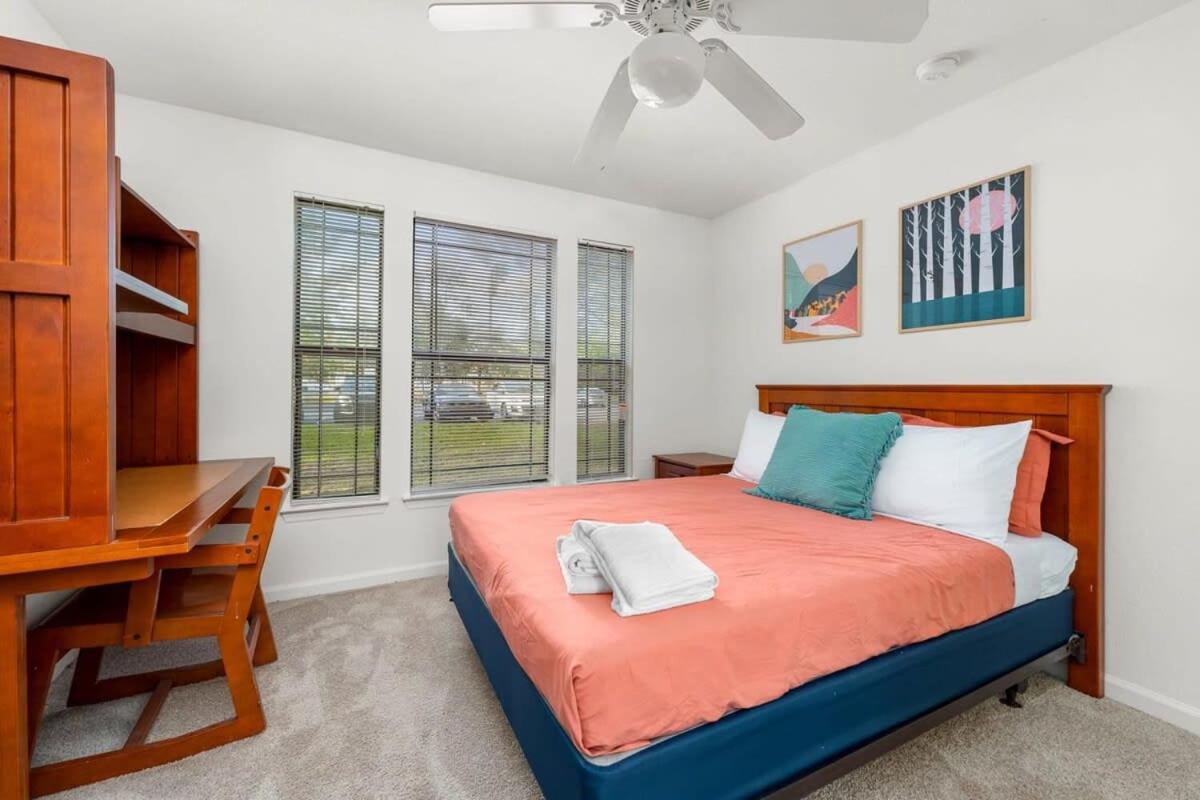 Budget Friendly Sleeps 8 Discounts Available Apartment Tampa Luaran gambar