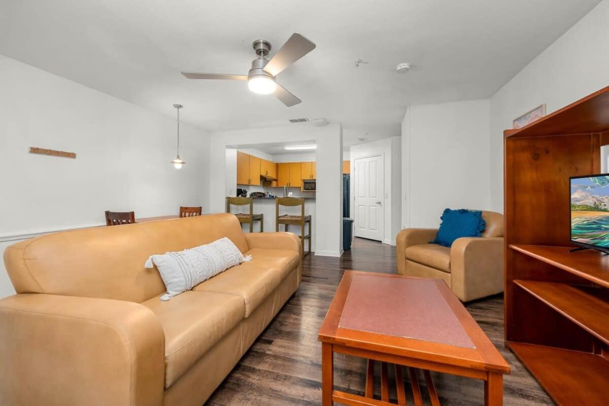 Budget Friendly Sleeps 8 Discounts Available Apartment Tampa Luaran gambar